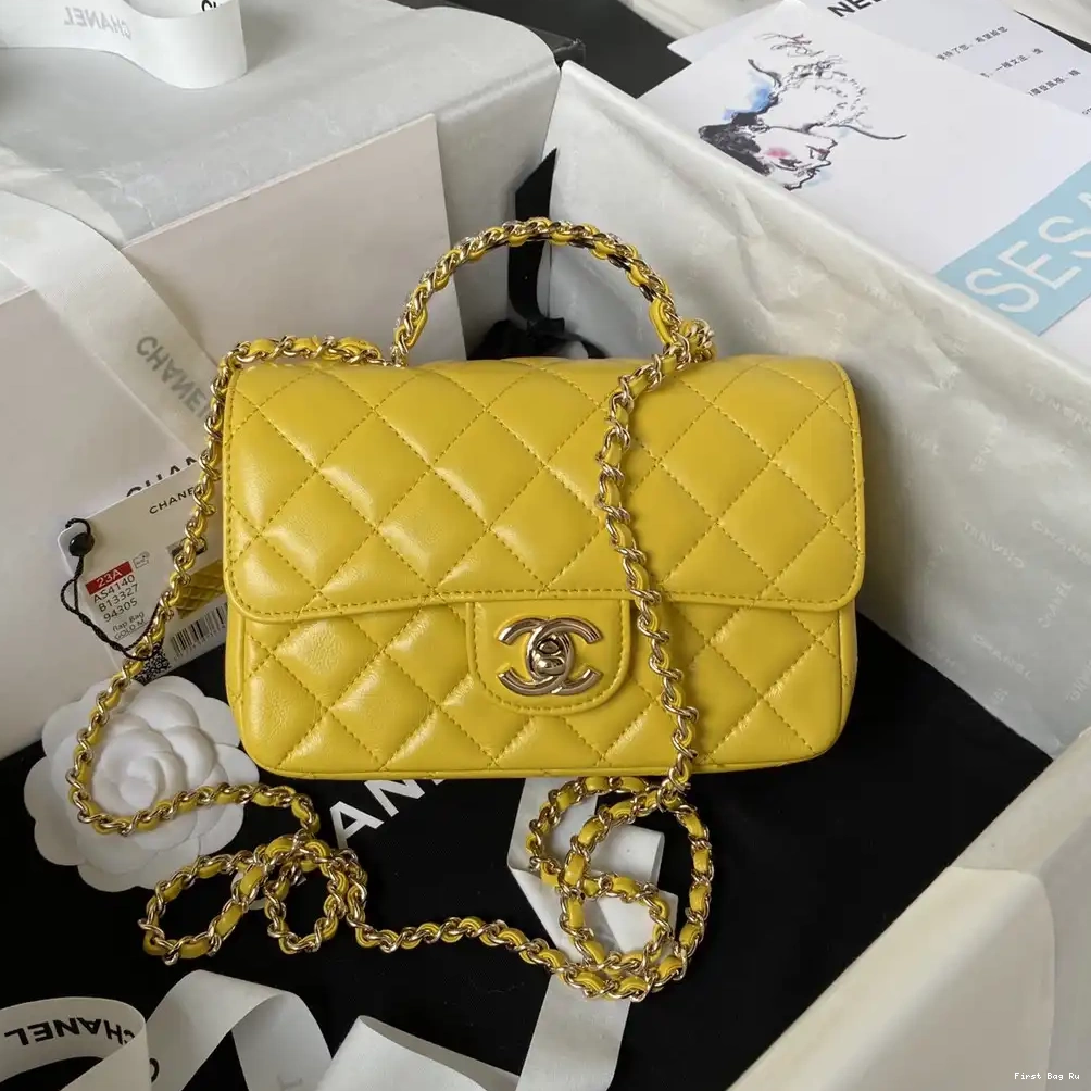First Bag Ru TOP CHANEL WITH BAG FLAP HANDLE-18CM 0518